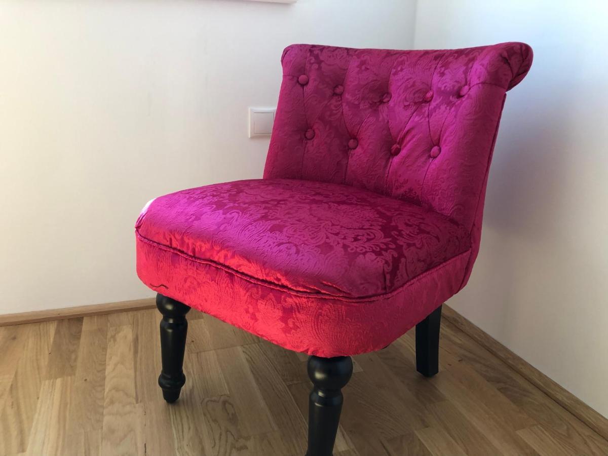 Apartamento - *