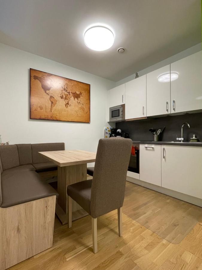Apartmán - *